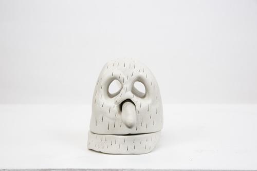 Jarek Piotrowski - Idiot - Clay and steel - 11cm x 8cm x 45cm